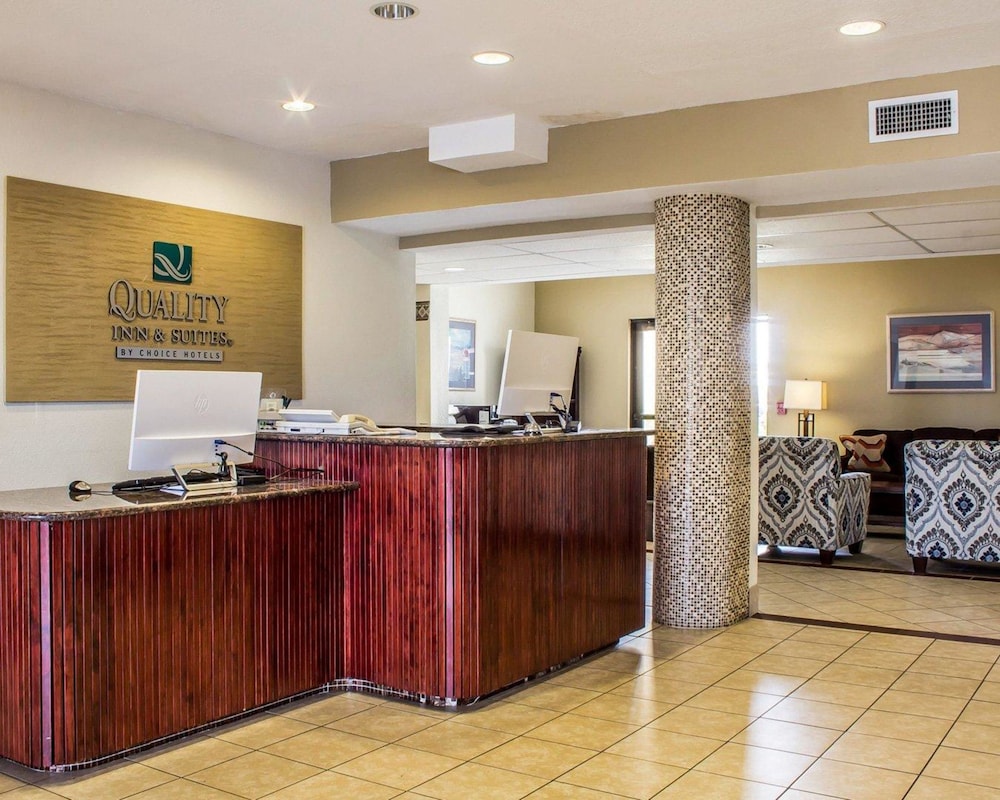 Quality Inn & Suites Yuma 7/50