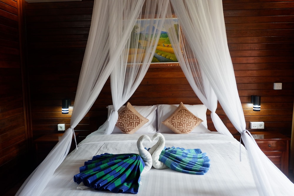 1 BEDROOM, DELUXE, COTTAGE, GARDEN AREA