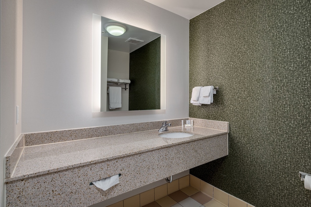 Fairfield Inn And Suites By Marriott Lawton 61/64