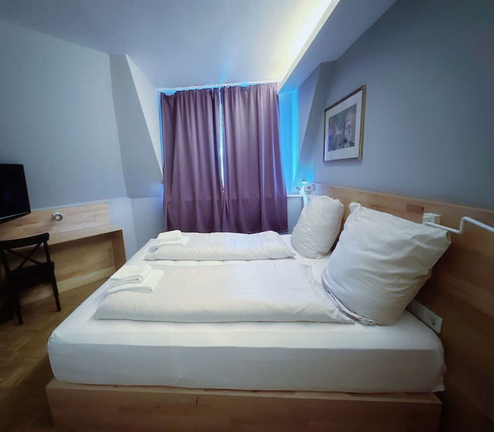 RESIDENZ HOTEL 20/48