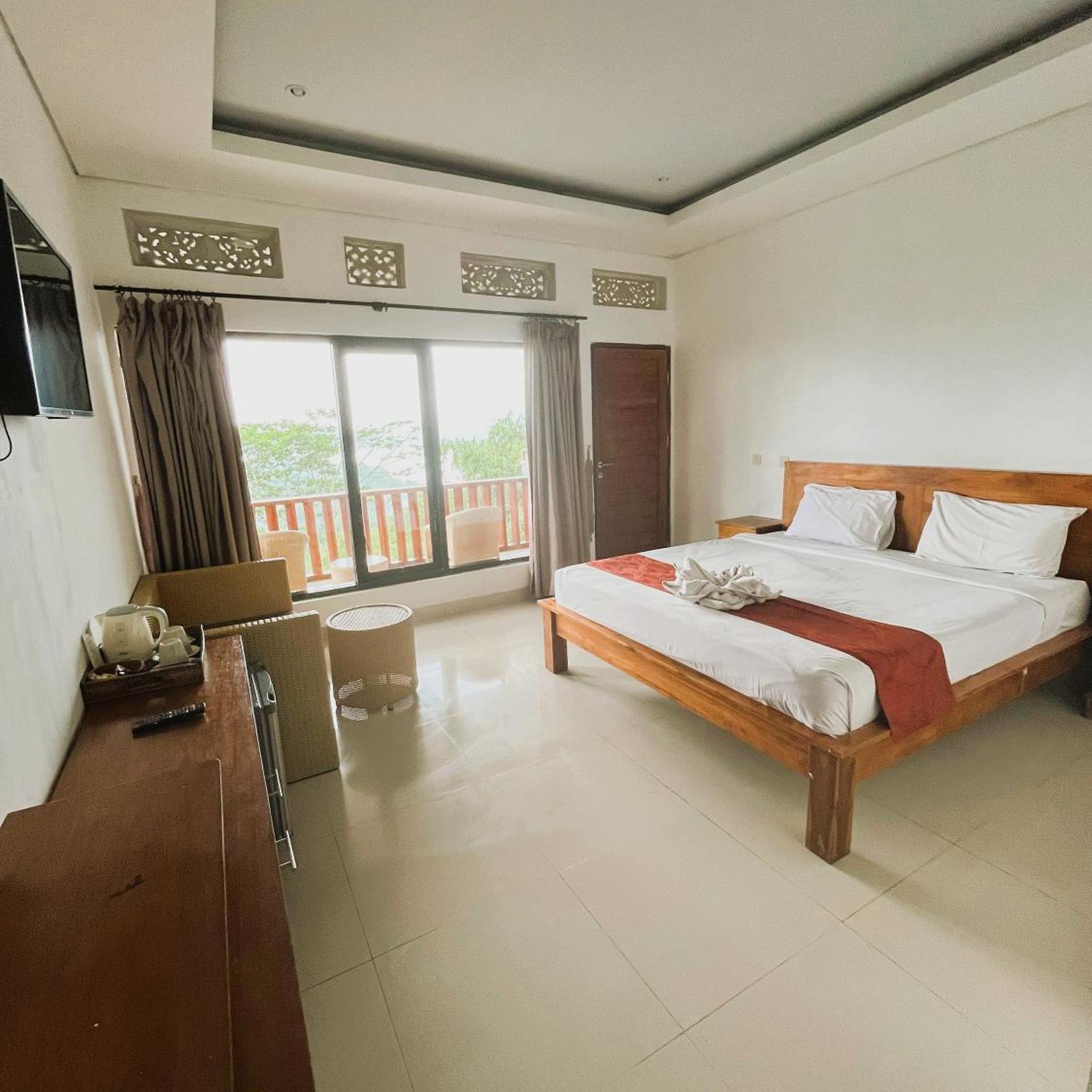 Caldera Hotel & Restaurant 5/50