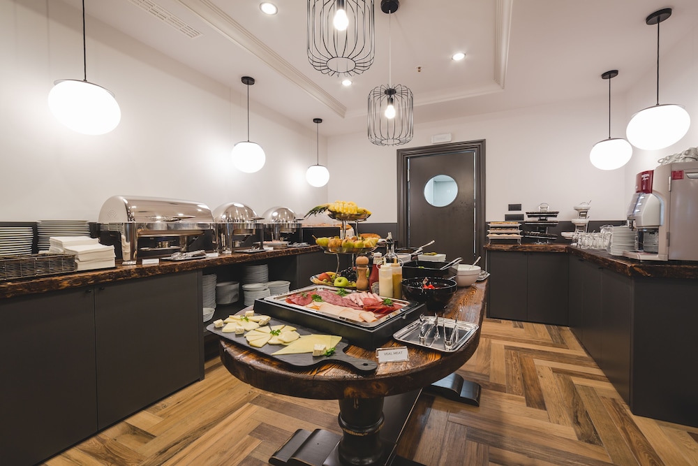 Boscovich Boutique Hotel 47/54