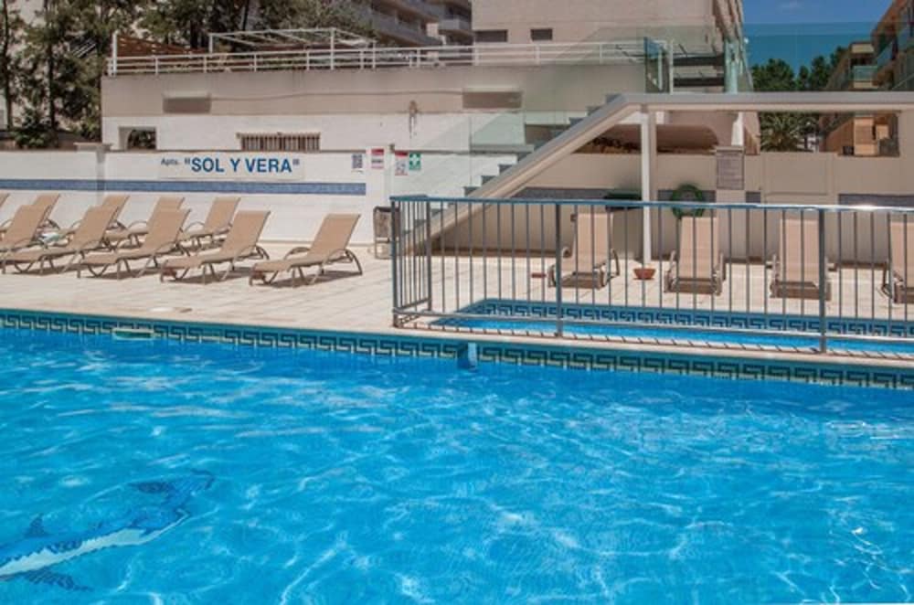 Sol Y Vera Apartments 4/49