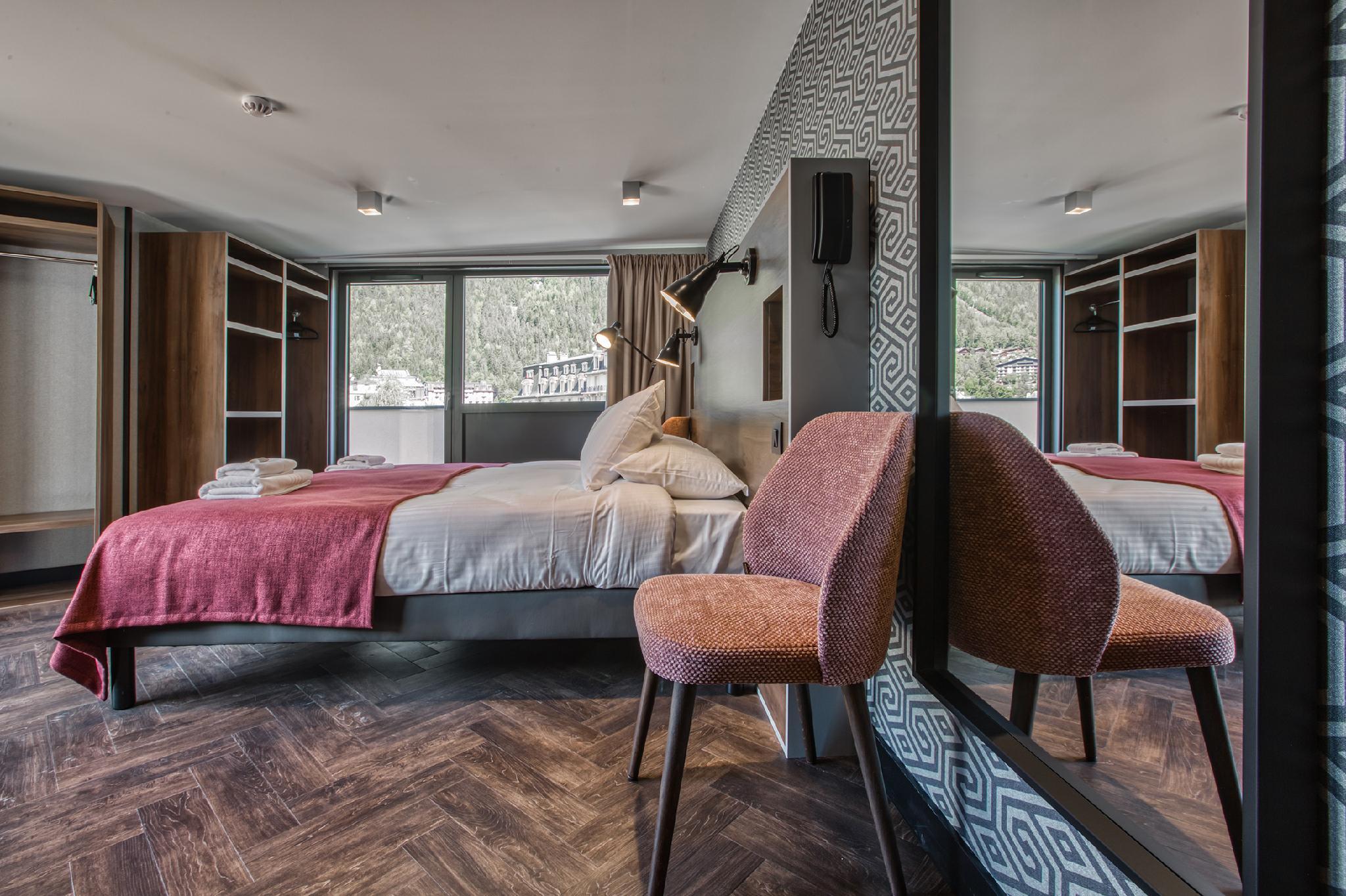 Summit, Suite