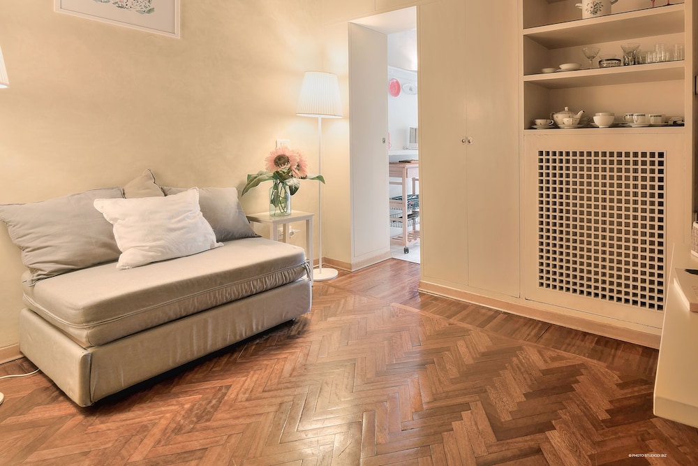 Wine Apartments Florence Trebbiano 10/18