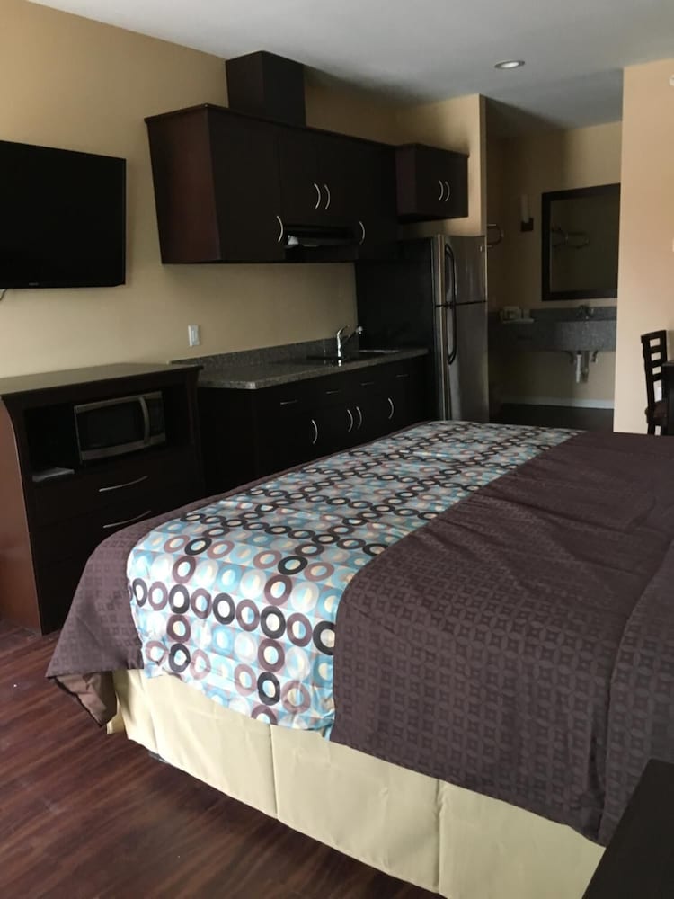 Americas Best Value Inn - Houston / Fm 529 21/28