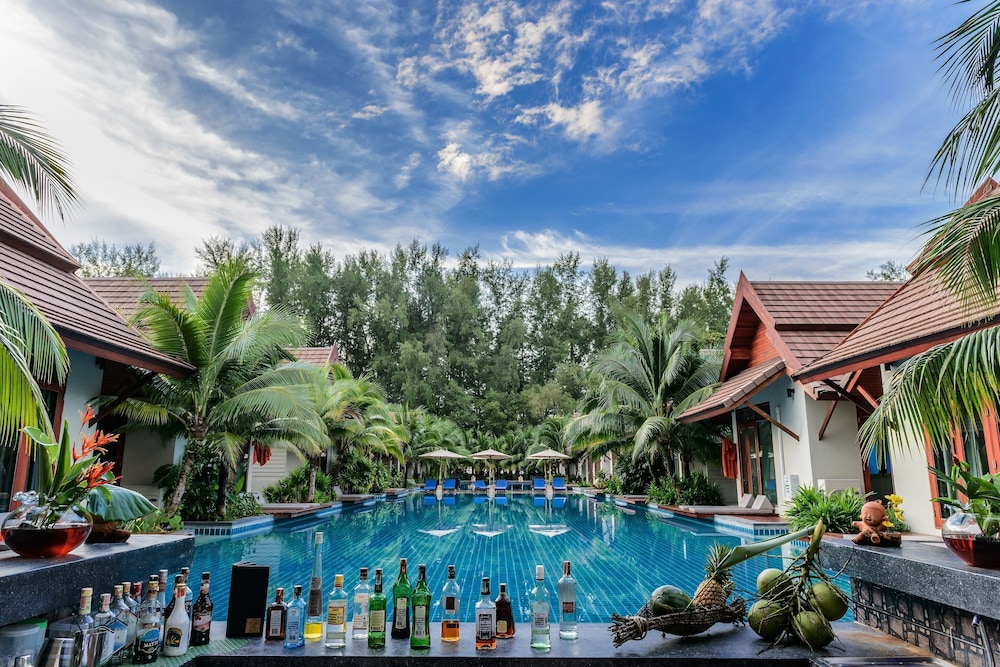 L Esprit de Naiyang Beach Resort 48/50