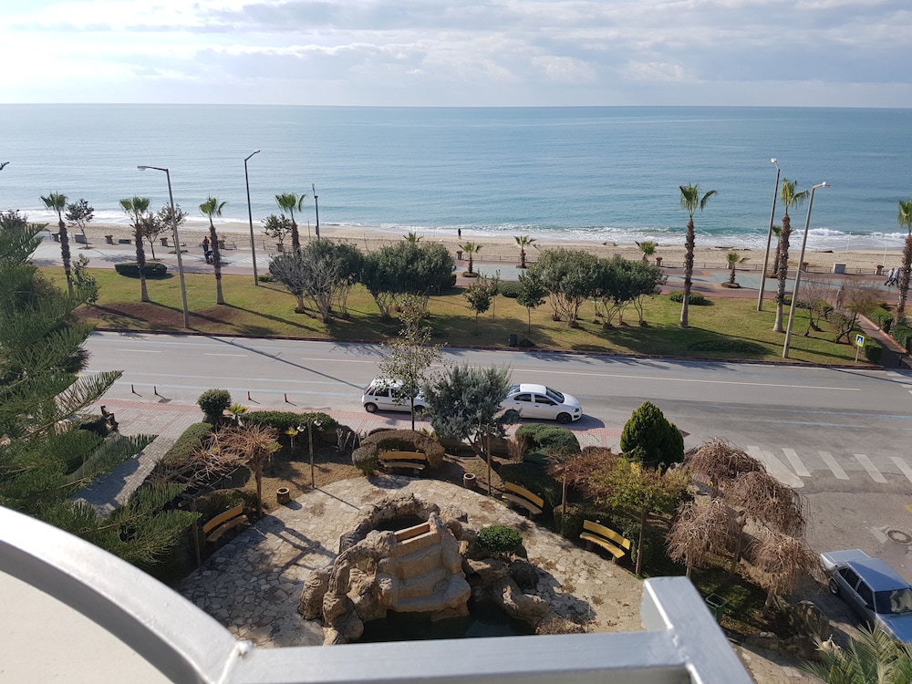 Belle Ocean Apart Hotel 49/50