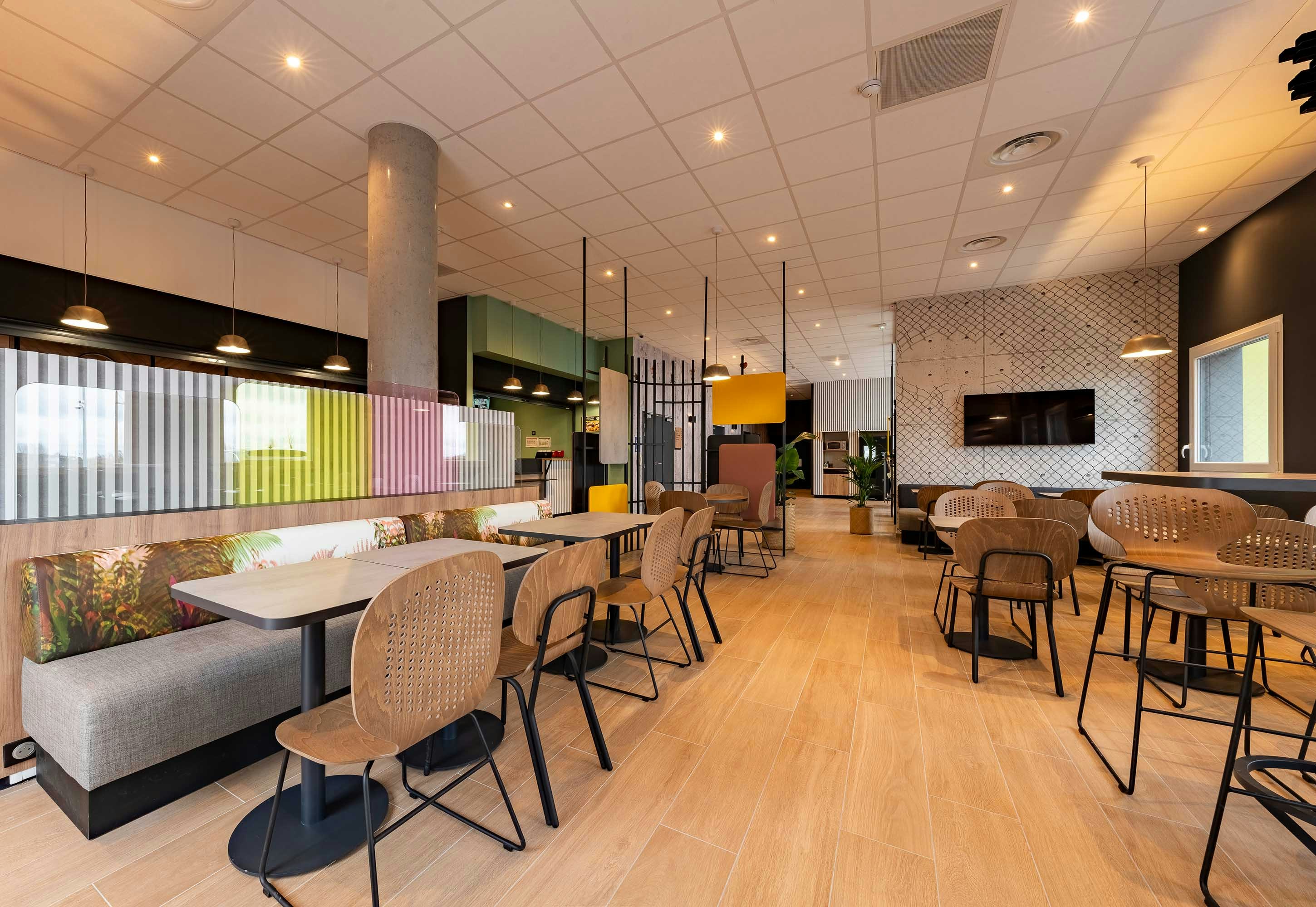 B&B HOTEL Valenciennes Onnaing 17/26