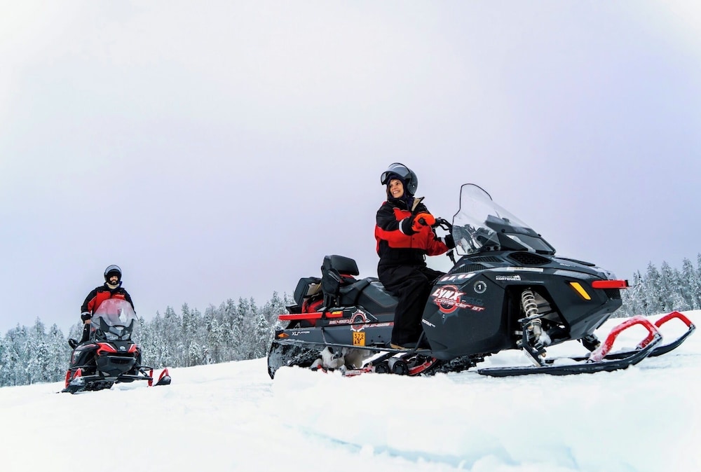 Arctic Panorama Resort 40/50