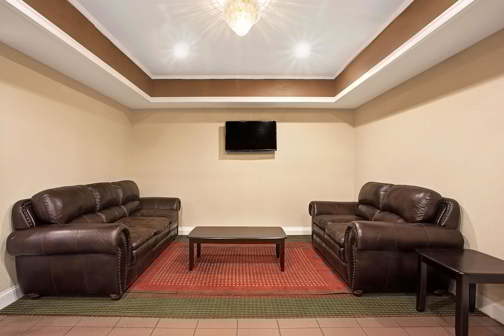 Super 8 By Wyndham Pearl/Jackson/East 19/29