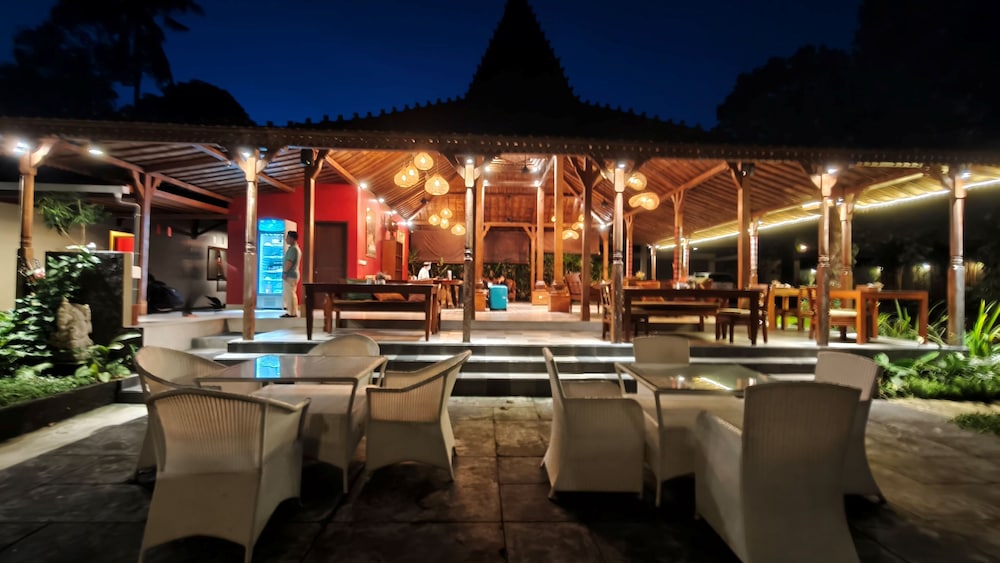 UBUD HEAVEN SAYAN 8/73
