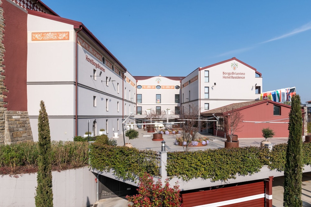 Hotel Borgo Brianteo 74/77