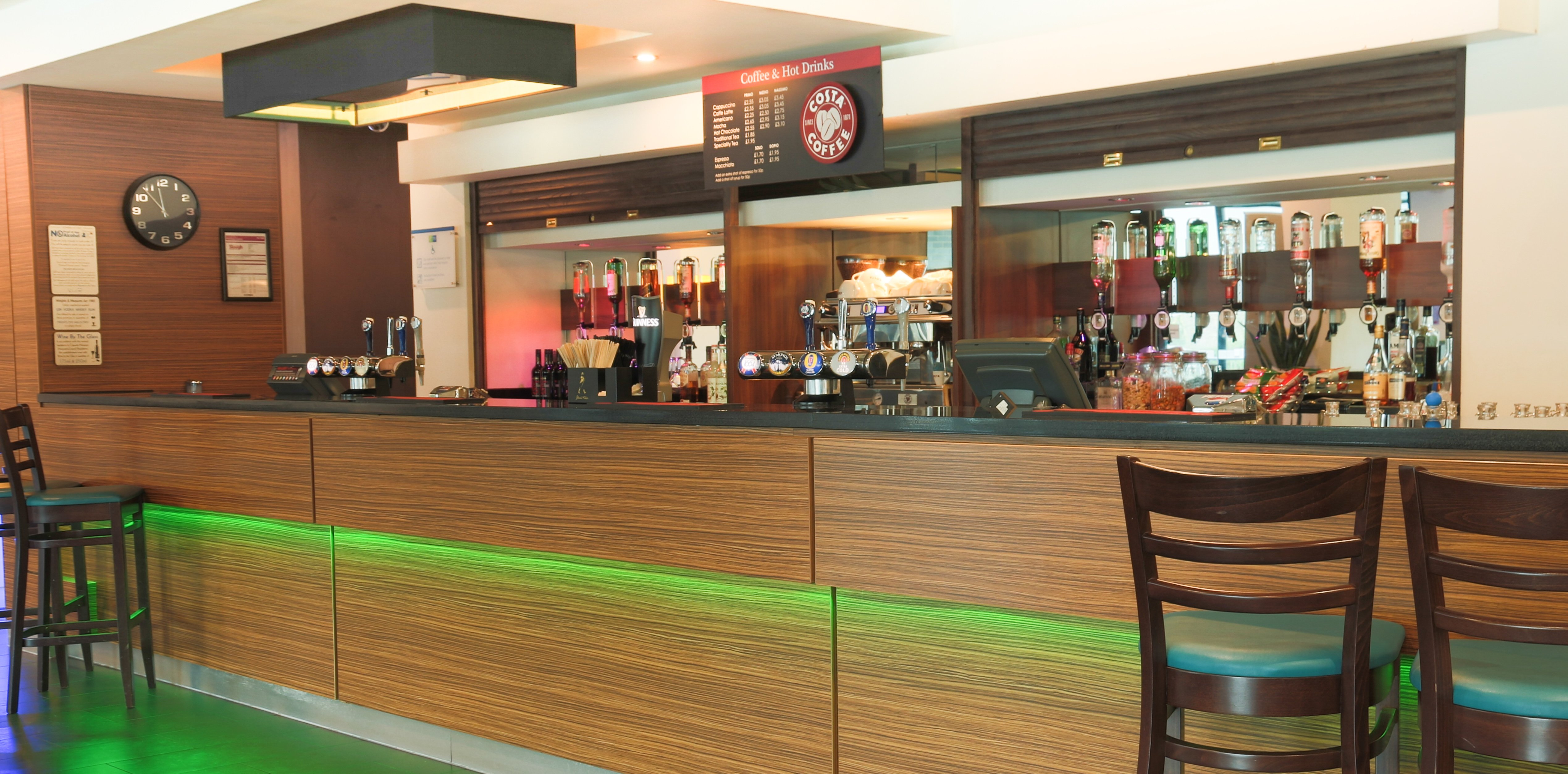 Holiday Inn Express London Heathrow T5 56/70