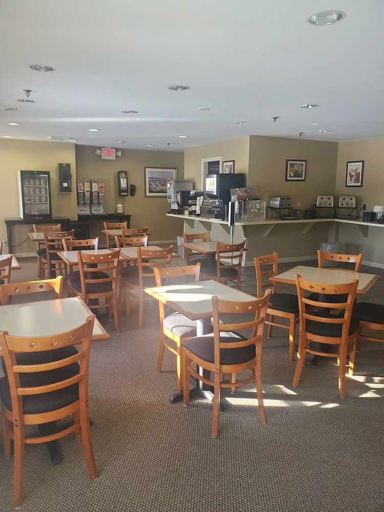 Country Inn at The Mall 49/59