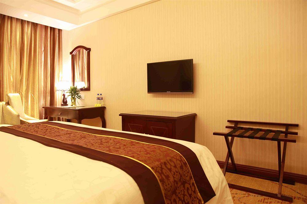 Vienna Hotel Pudong Airport Chenyang Rd 6/17