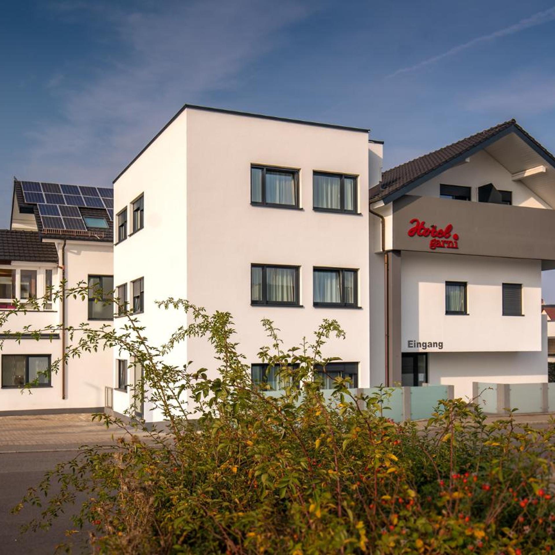 Hotel am Stadtrand 5/39