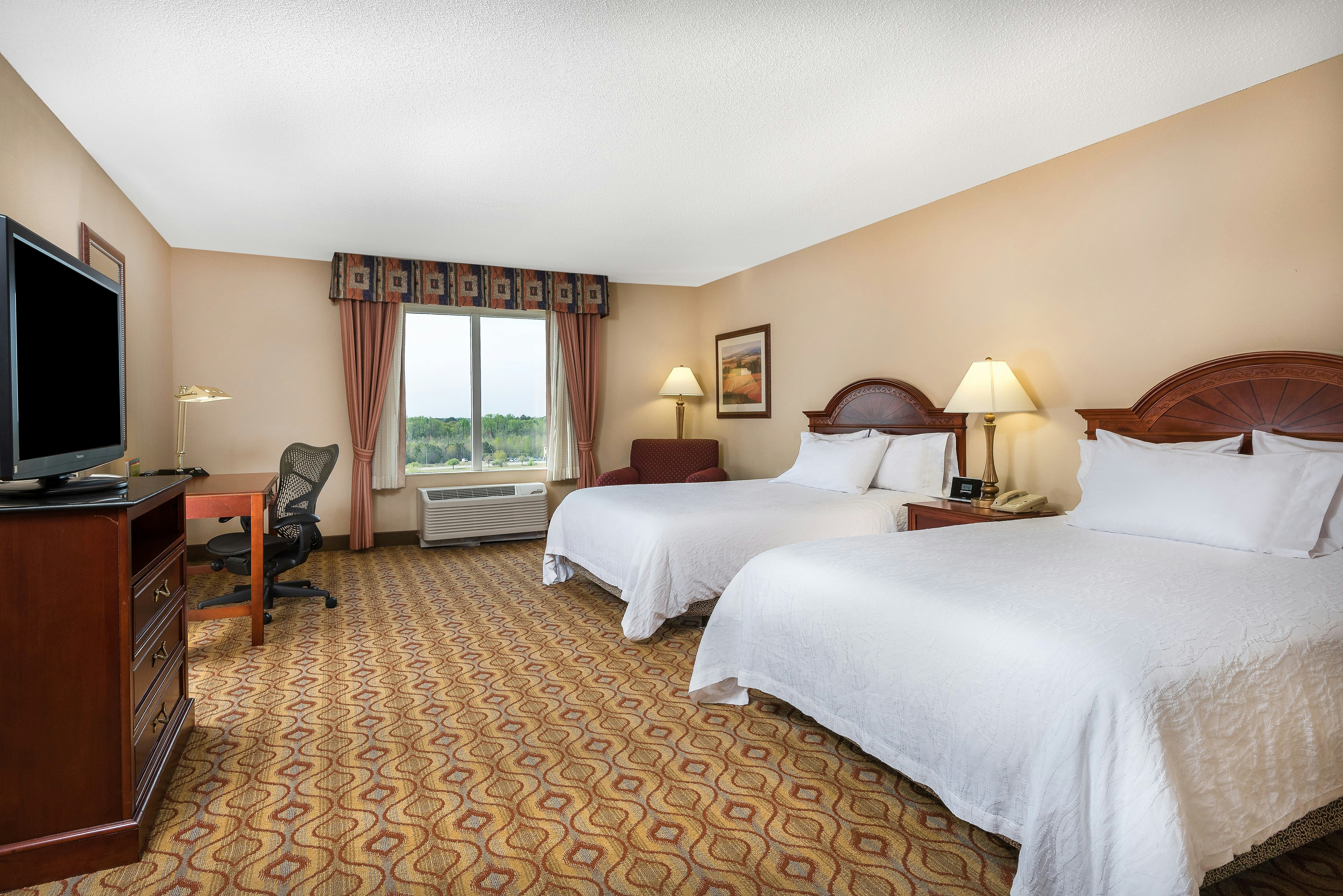 ROOM, 2 QUEEN BEDS, LARGE