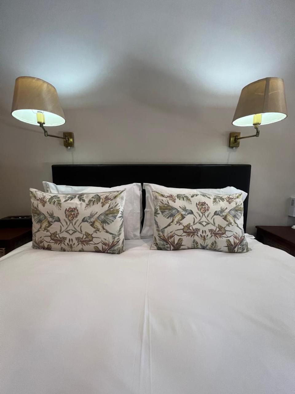 Sir Roys Guest House 10/50