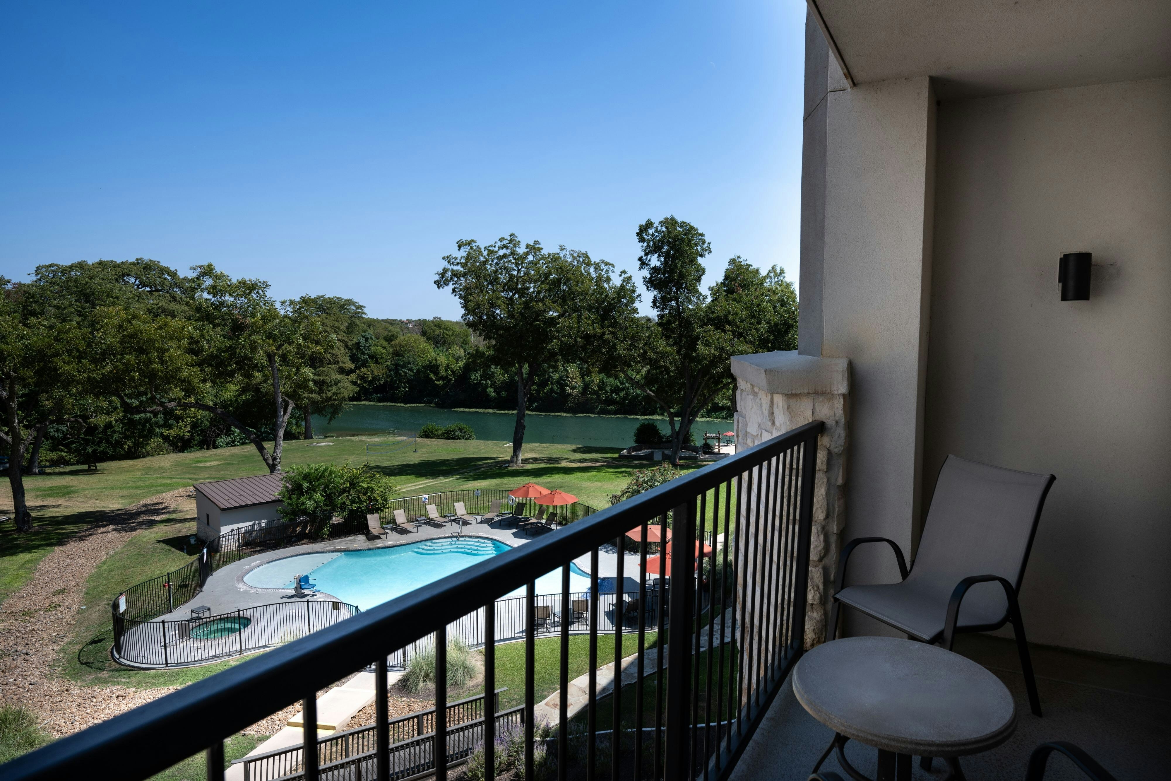 Courtyard New Braunfels River Village 35/78
