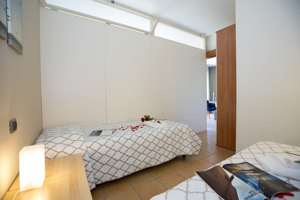 RESIDENZA PORTO LETIZIA 16/50