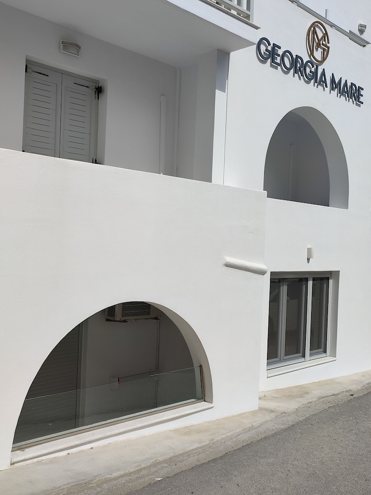 Sofos Studios Fitness & Spa 3/38