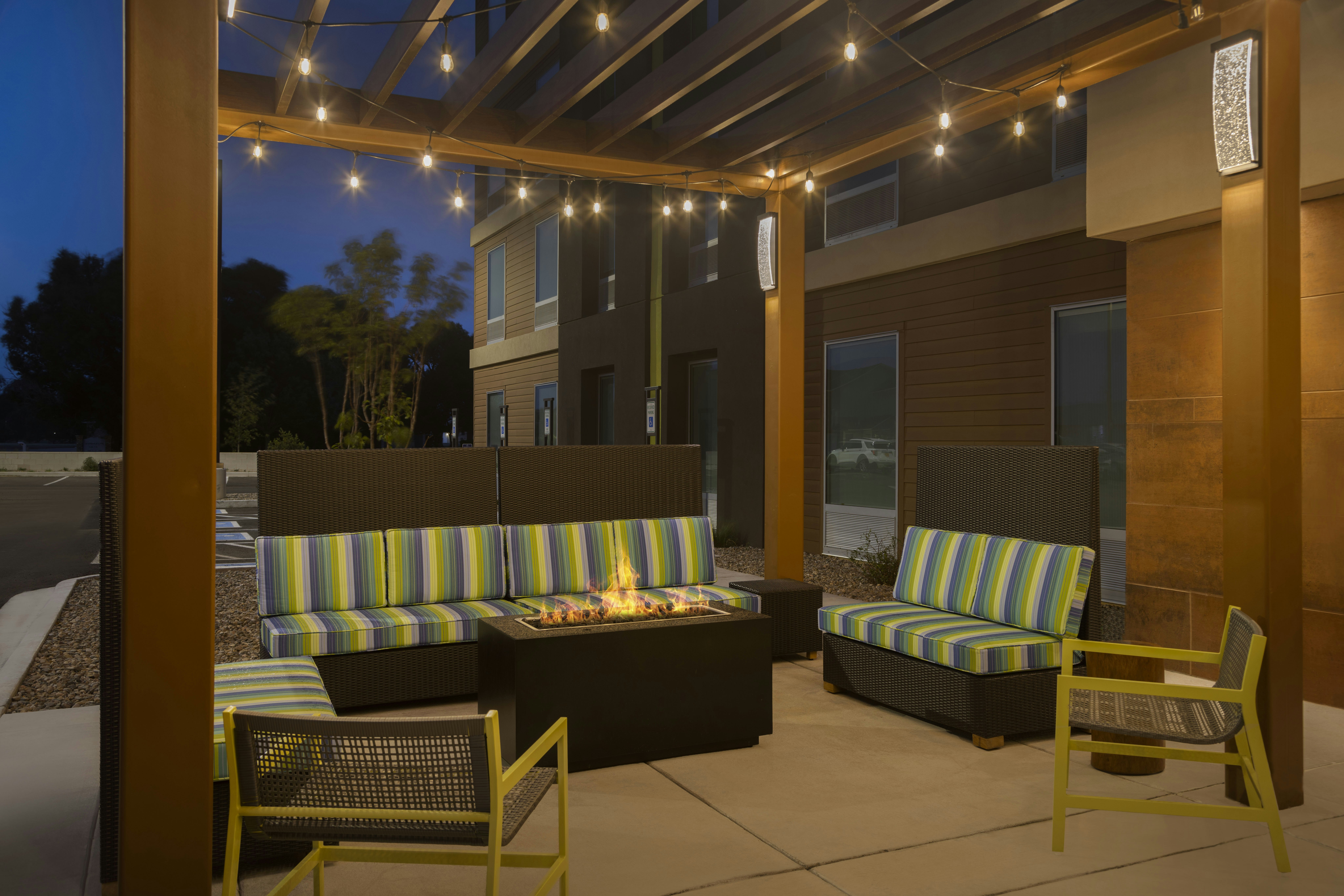Home2 Suites by Hilton Clovis 20/34