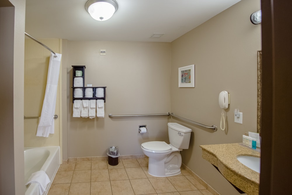 Hampton Inn and Suites Port Arthur, TX 11/47