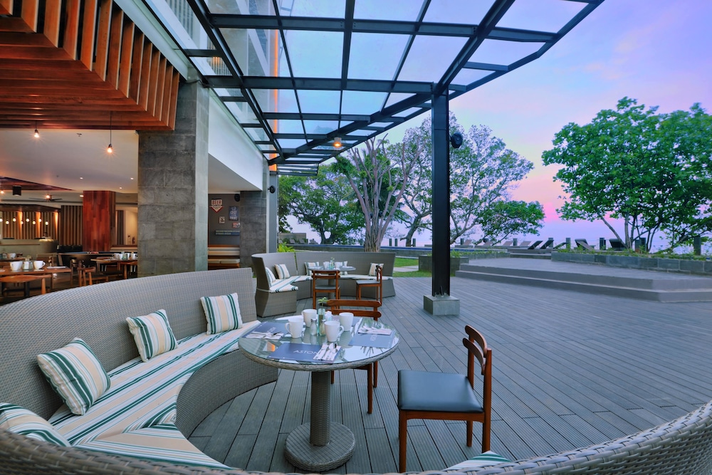 Aston Anyer Beach Hotel 26/50