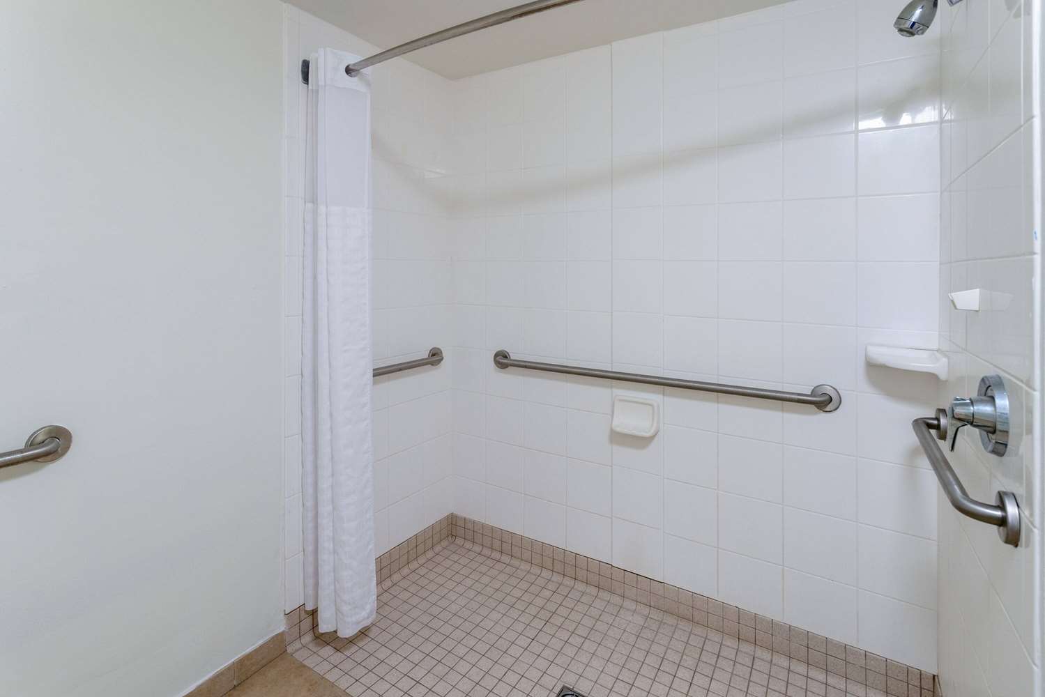 Studio6 Suites Jacksonville, NC 34/34