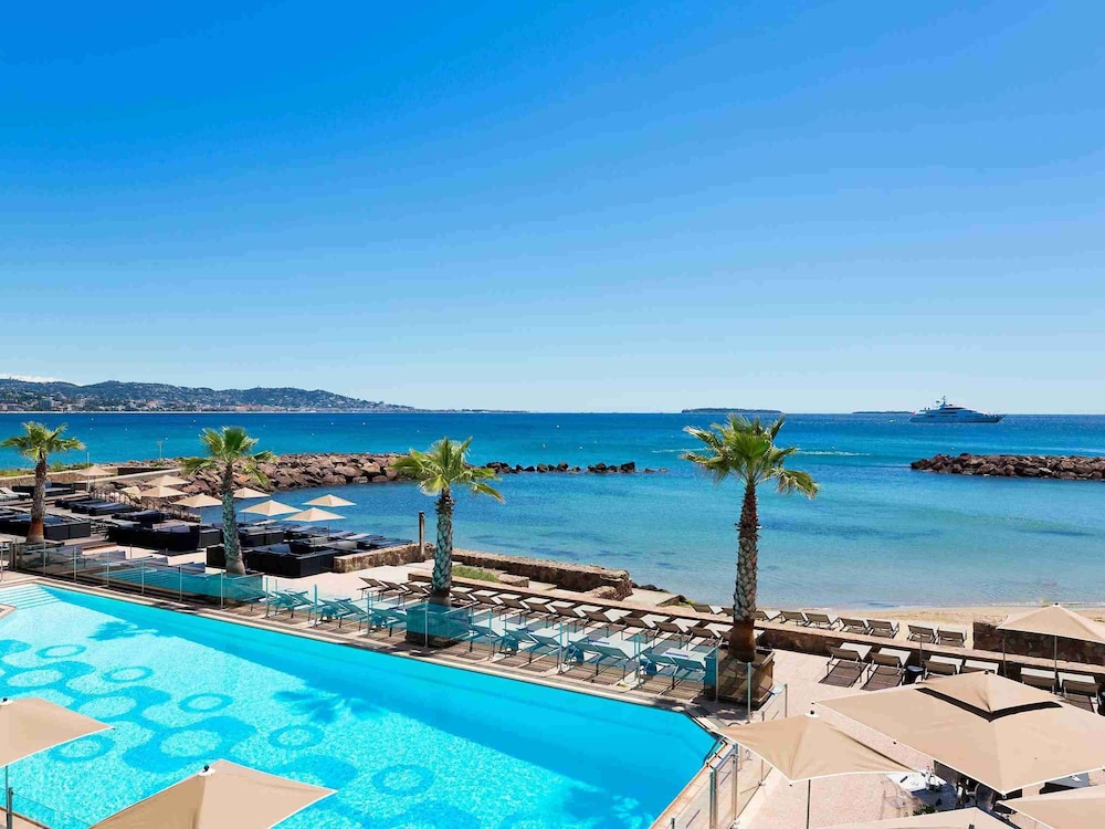 Pullman Cannes Mandelieu Royal Casino in MANDELIEU LA NAPOULE