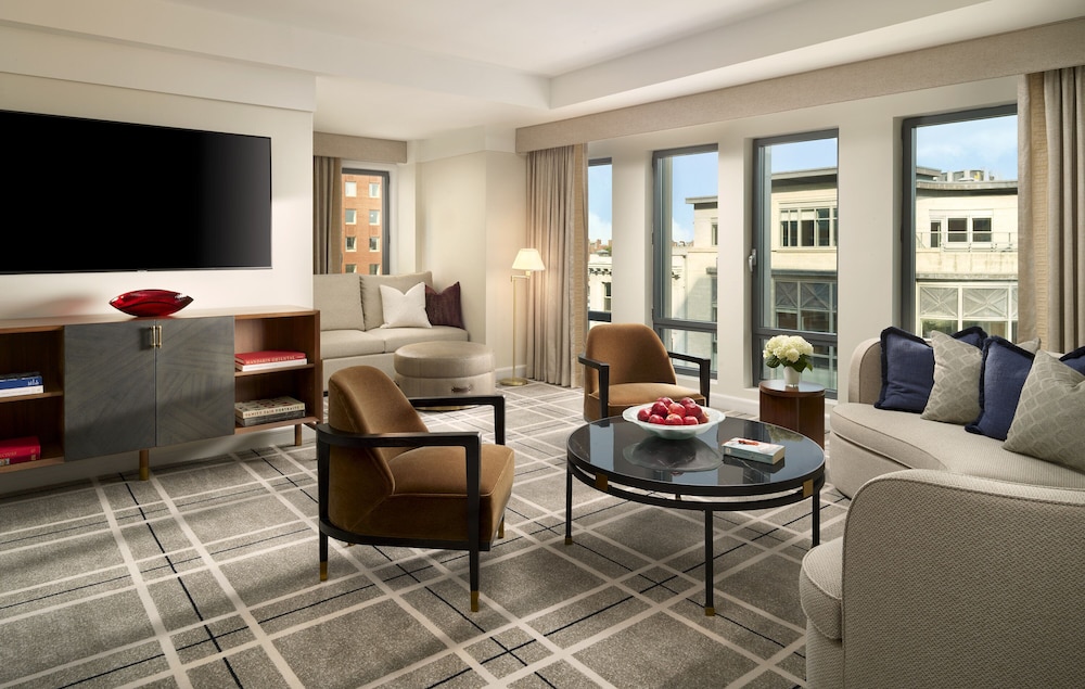 Mandarin Oriental Boston 69/91