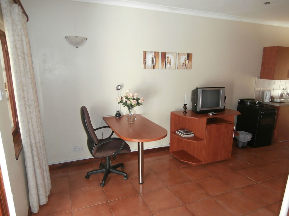 Annies Lodge Lilongwe Area 10 16/26