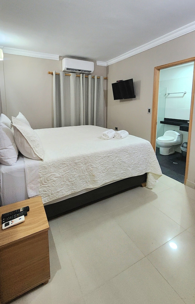 STANDARD, DOUBLE BED