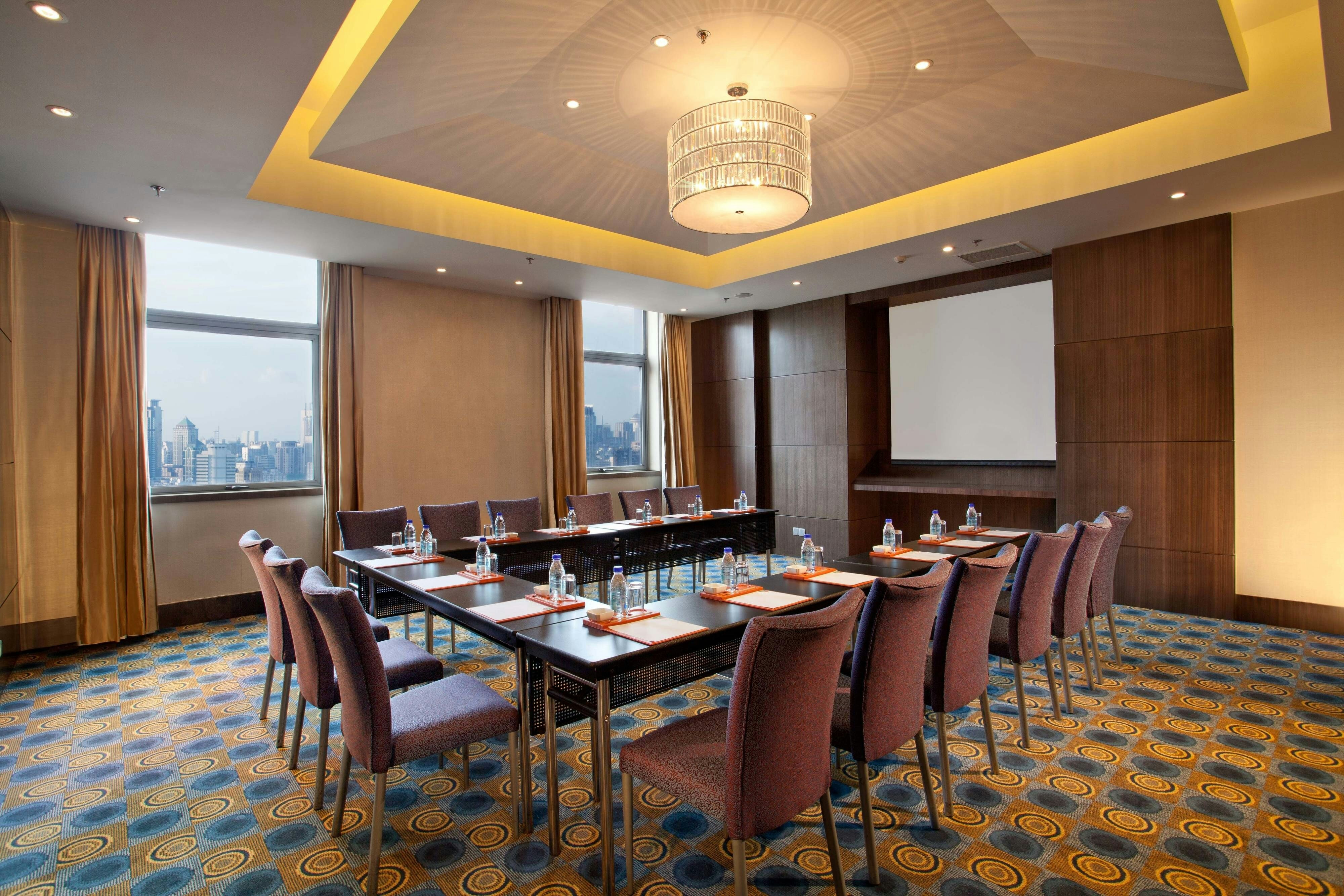 Courtyard By Marriott Xujiahui 46/56
