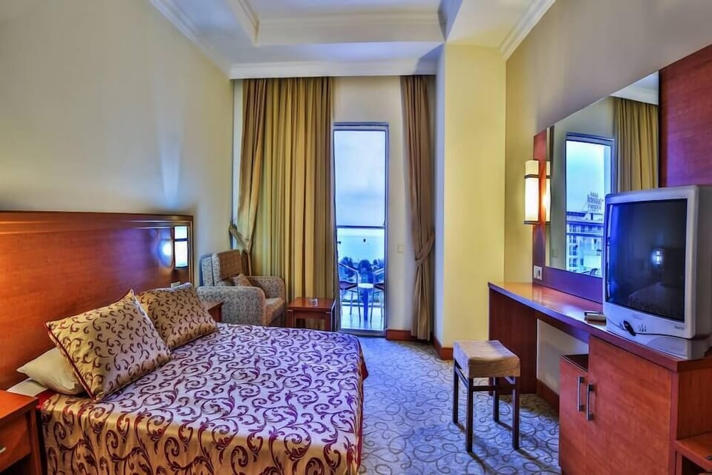 Hedef Resort 7/30