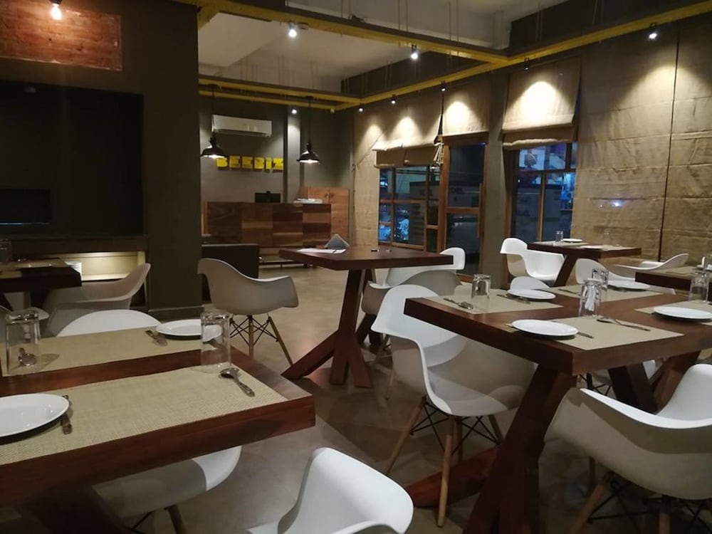 Hotel Beebiz Guindy 16/17
