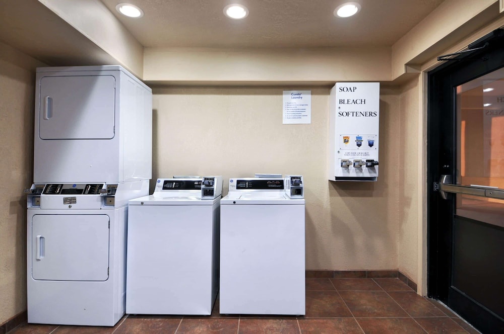 Days Inn by Wyndham Oklahoma City/Moore 7/30