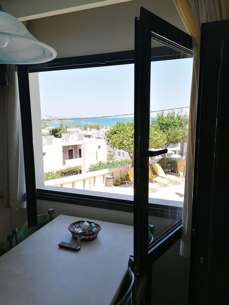 Villiana Holiday Apartments 19/50