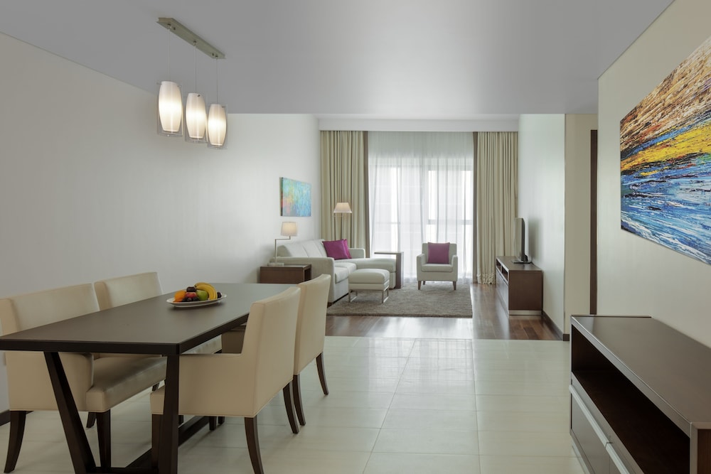 Hyatt Place Dubai Jumeirah Residences 31/50