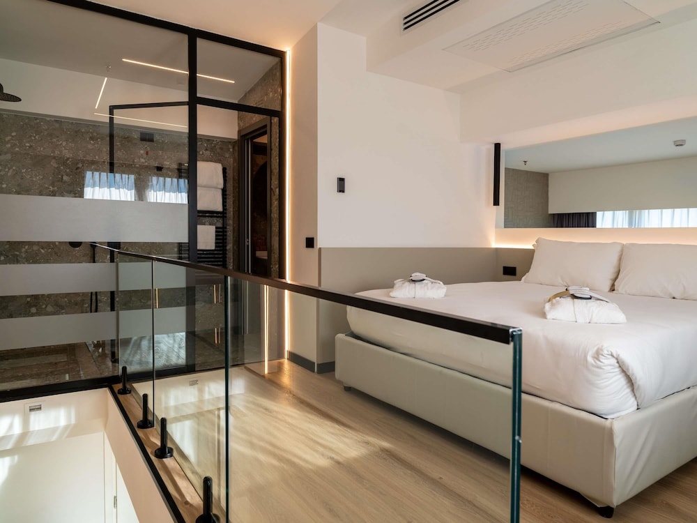 Mercure Rome Leonardo Da Vinci Airport 16/50