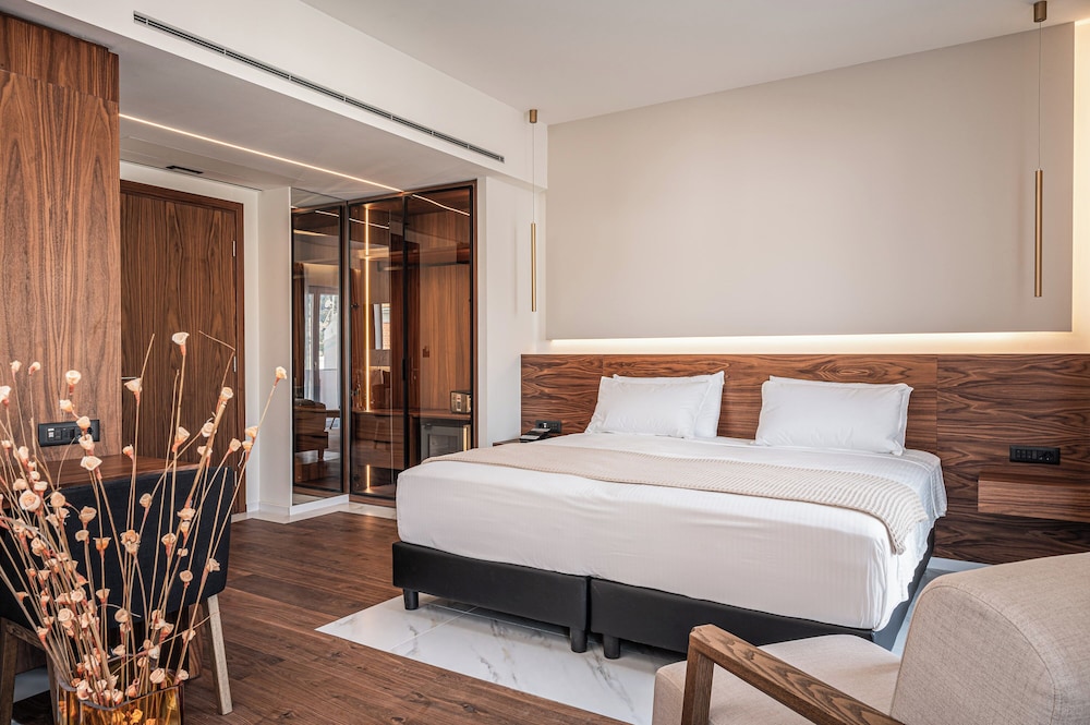Samos City Hotel 15/69