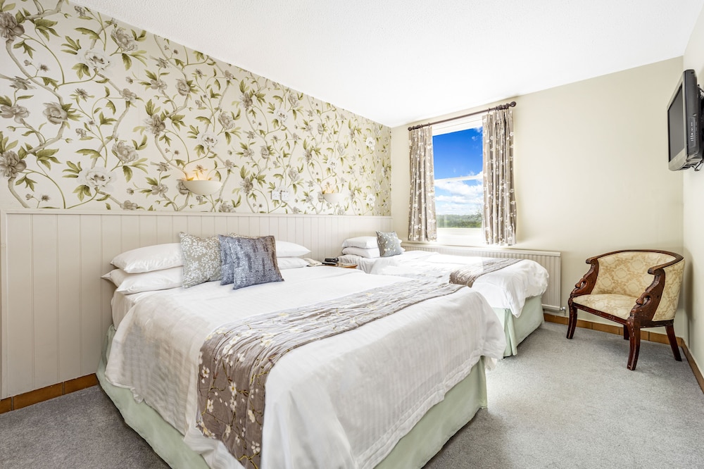 Best Western Limpley Stoke Hotel 11/48