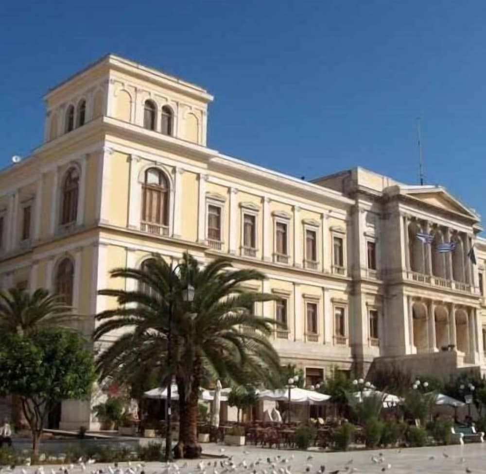 Hotel Diogenis 5/44