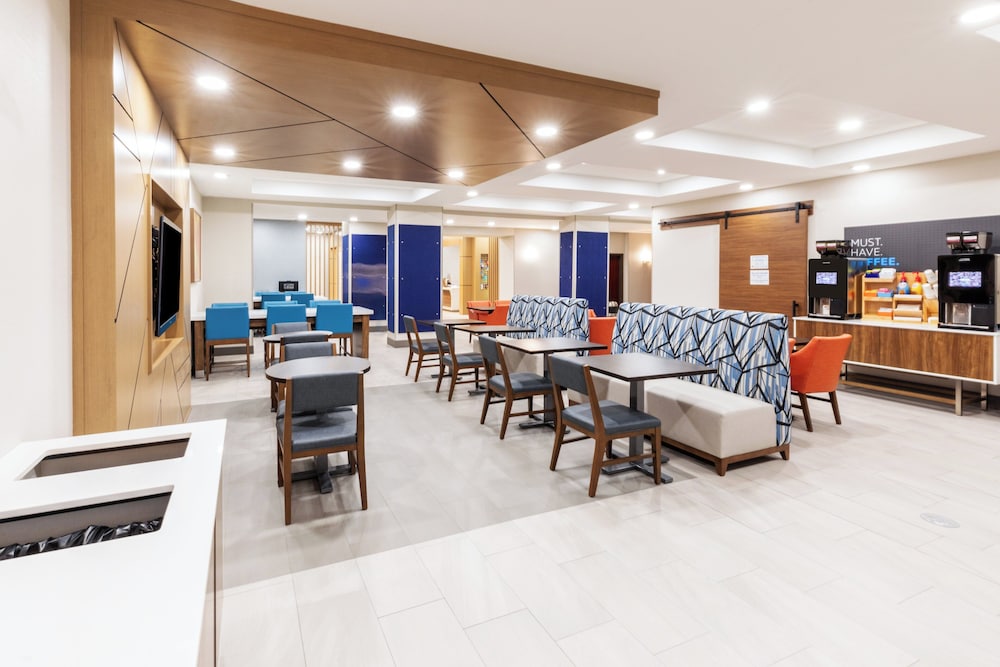 Holiday Inn Express Hotel Suites Dumas 55/72