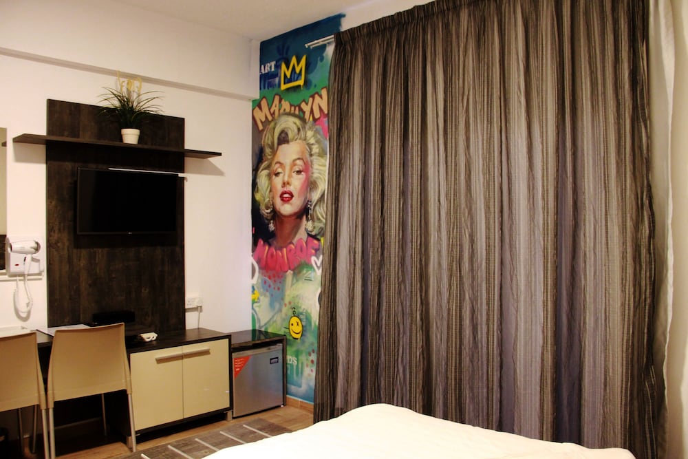 Rise Street Art Hotel 4/63