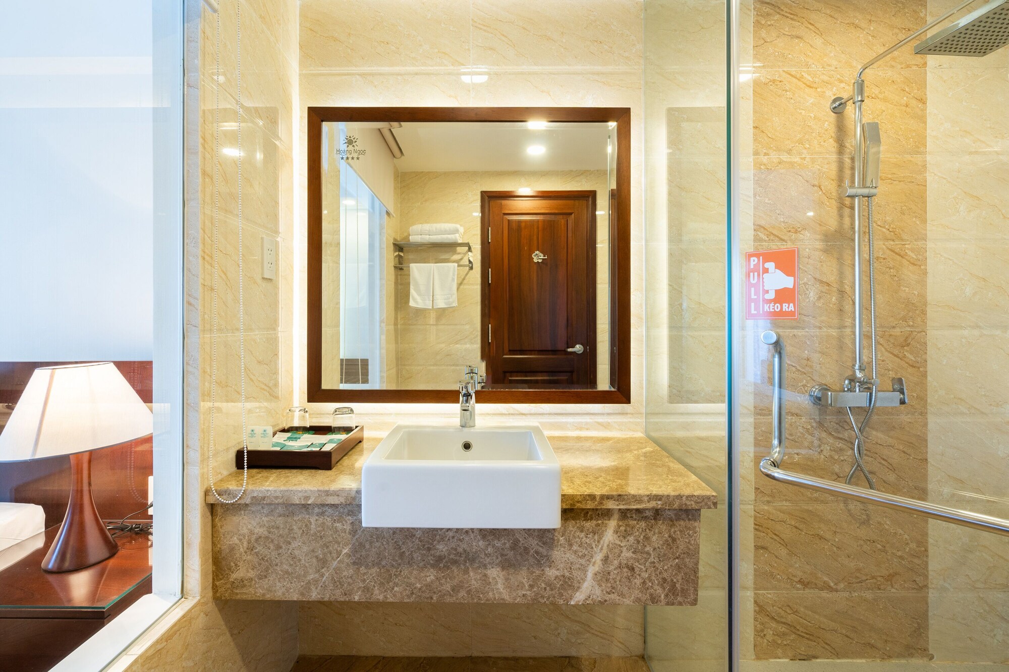 غرفة سوبيريور بسرير كينج بإطلالة على الحديقة، Hoang Ngoc Beach Resort 8/9