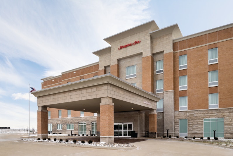 Hampton Inn Champaign Southwest 16/18