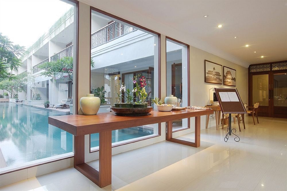 Seminyak Lagoon All Suites Hotel 8/47