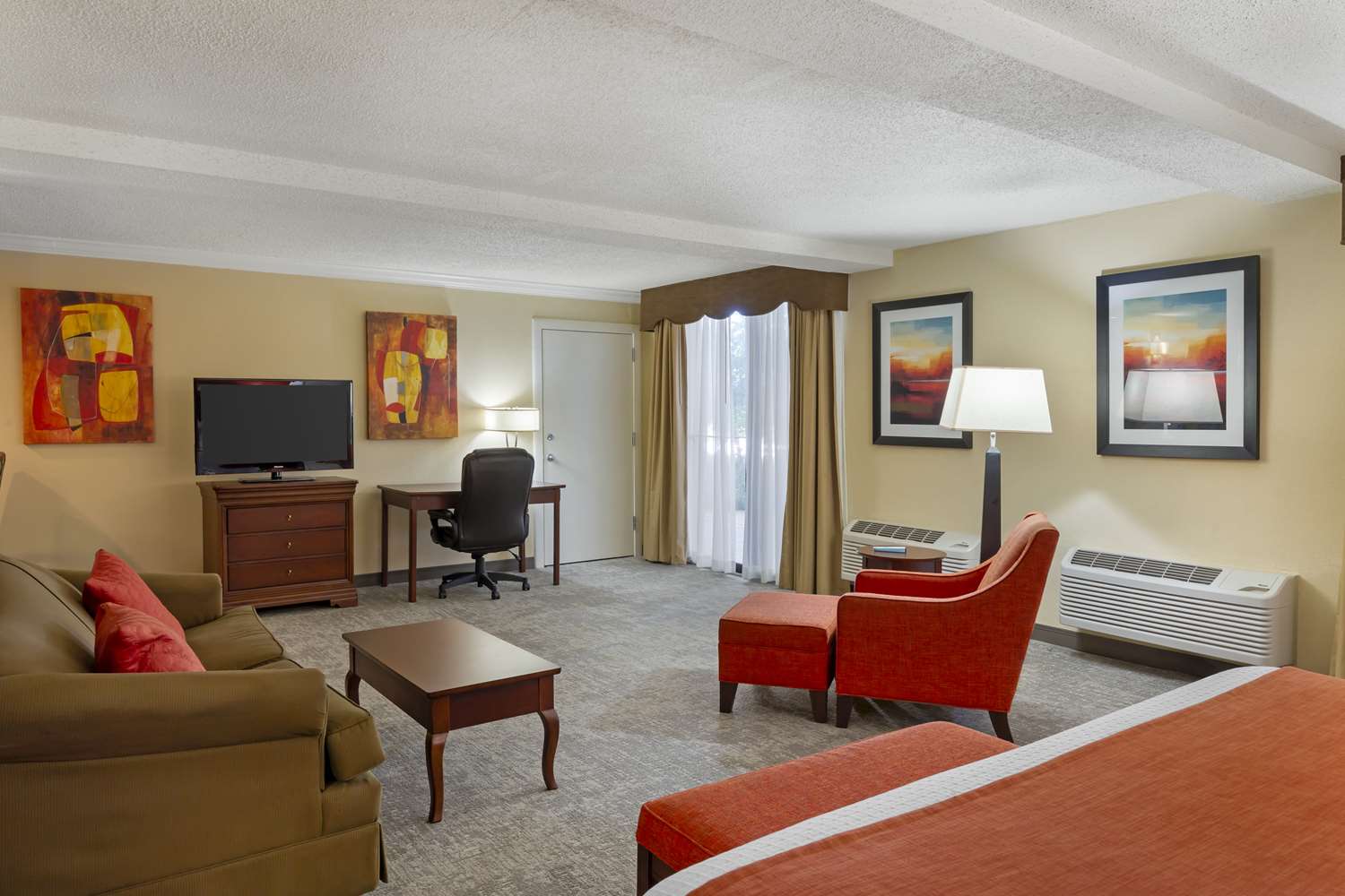 Best Western Plus Burlington 24/49